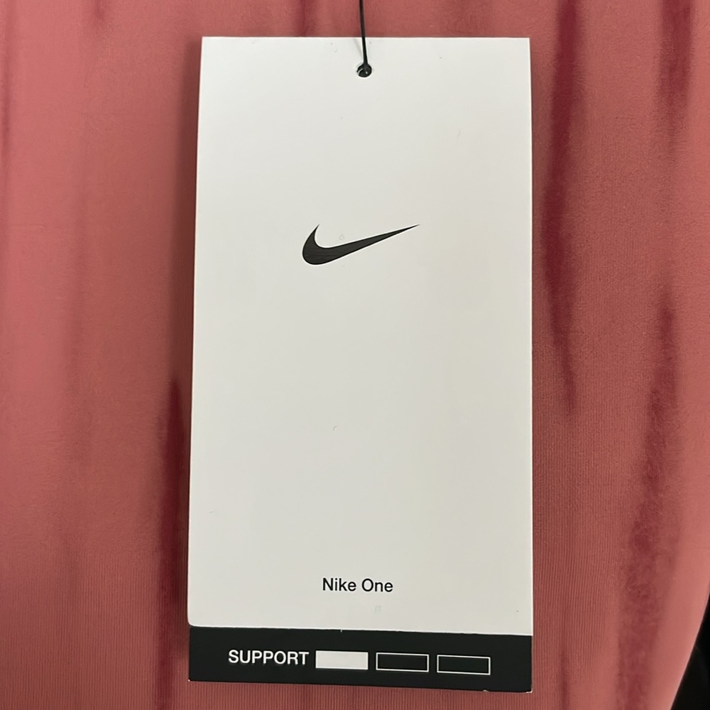 Nike one Dri fit  bra/crop - Picture 2 of 5